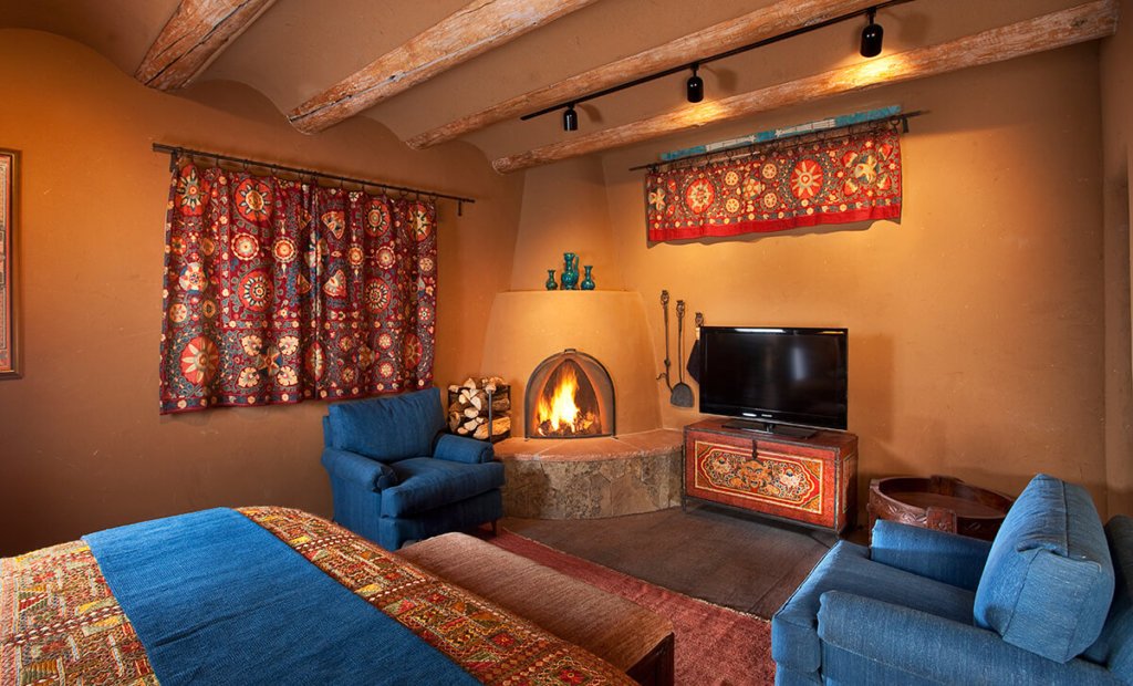 Five Graces Luminaria Villa Fireplace